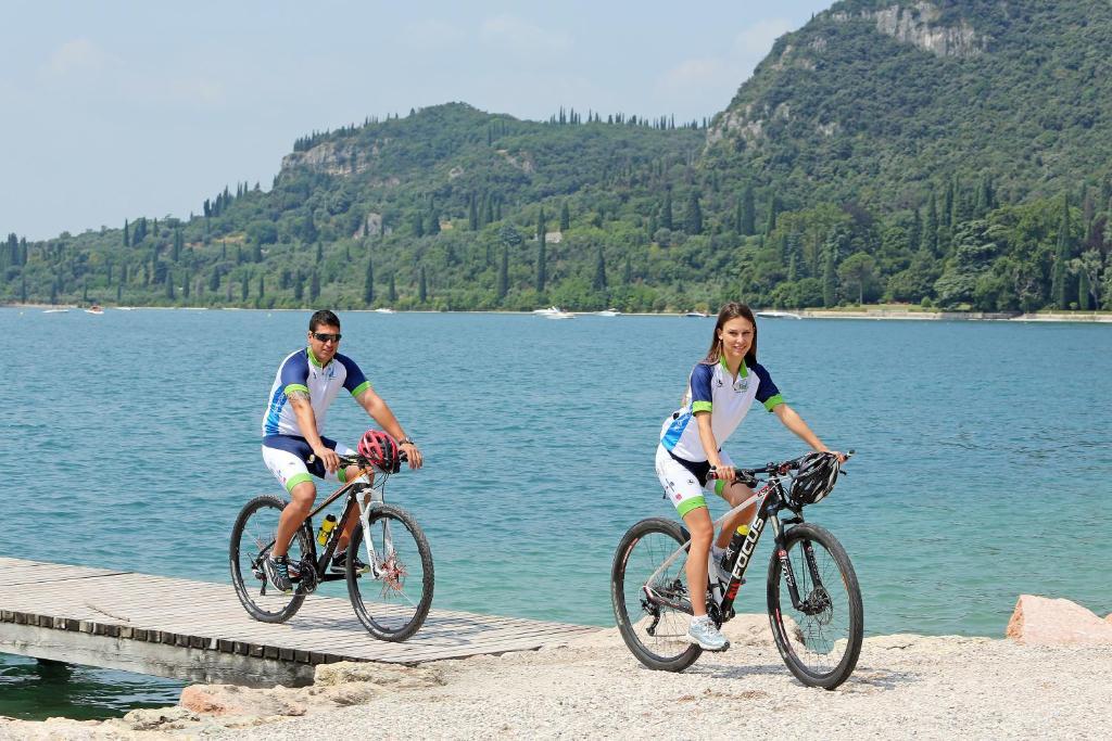 גארדה Hotel La Perla - Bike Hotel מראה חיצוני תמונה